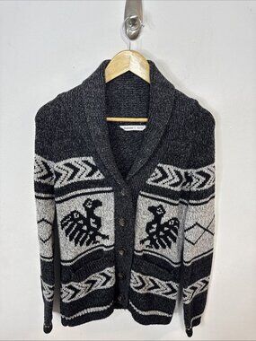 Bluenotes Woman M Thunderbird Western Cowichan Cardigan Knit Sweater Aztec